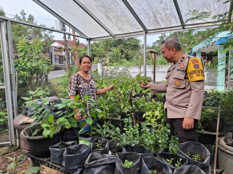 Manfaatkan Lahan Dalam Dukung Ketahanan Pangan,Bhabinkamtibmas Polsek Siantar Selatan Sambangi Warga Binaan