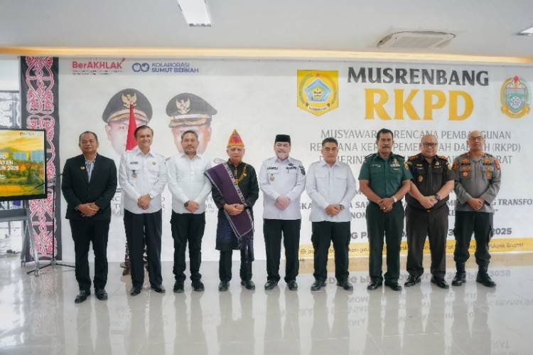 Pj Ketua DWP Sumut Tekankan Pentingnya Peran Orang Tua   Membentuk Karakter dan Kepribadian Anak-anak