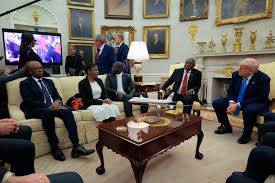 Trump Hadapi Presiden Afrika Selatan di Ruang Oval,Apa di Bahas...?