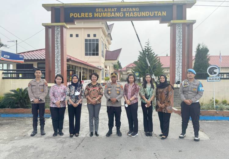 Kapolres Pematangsiantar Kirim Enam Polwan Amankan Kunker Wakil Presiden Gibran Rakabuming Raka di Humbahas