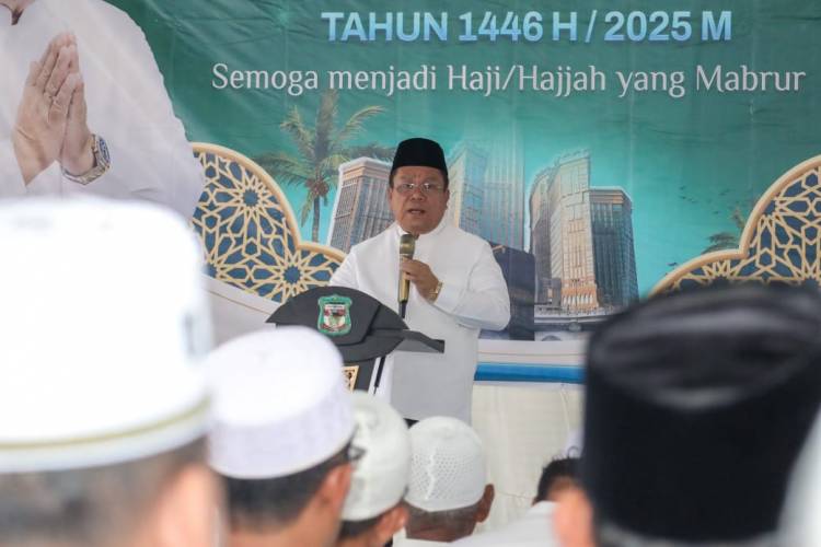 Wesly Silalahi Tepung-tawari Jamaah Calon Haji/Hajjah Kota Pematangsiantar Tahun 1446 H/2025 M