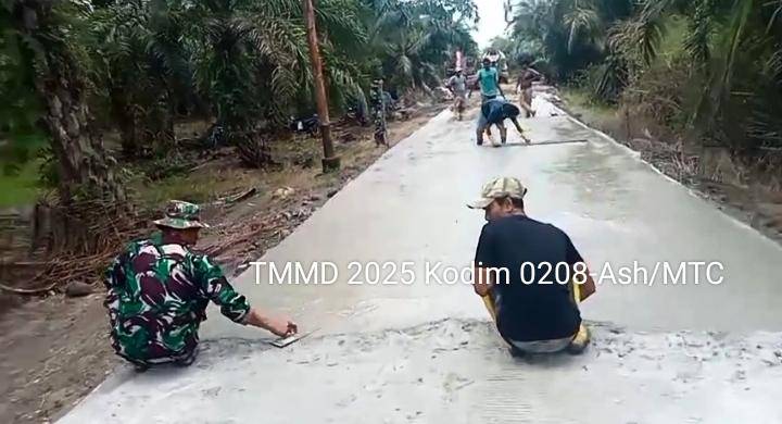 Peningkatan Ruas Jalan Desa Dengan Konstruksi Rabat Beton Sudah Mencapai 90 Persen