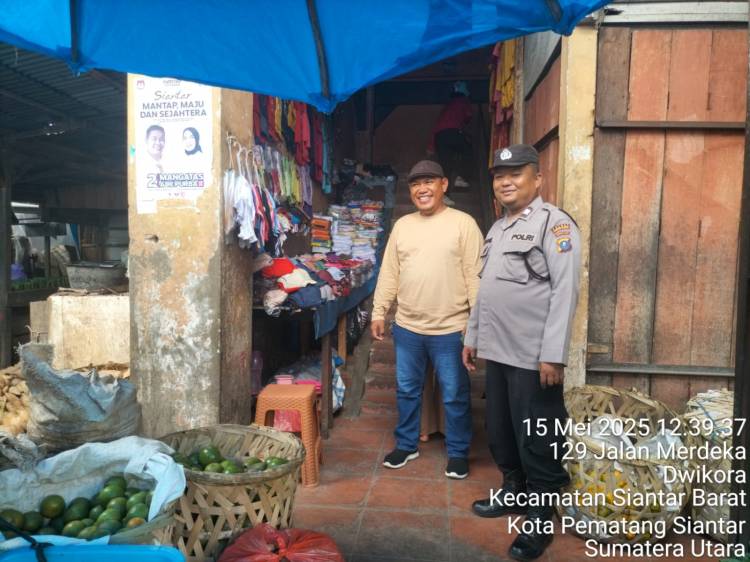 Pastikan Keamanan Pasar Horas,Kasub Sektor Pasar Horas Laksanakan Patroli Jalan Kaki Samapaikan Himbaun Antisipasi 3 C dan Premanisme