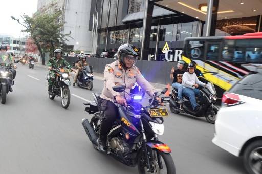 Kapolrestabes Medan Pimpin Langsung Patroli Operasi Khusus Antipremanisme