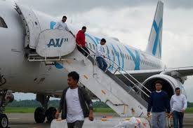 Penerbangan Pertama "Deportasi Mandiri" dari AS Mendarat di Honduras, ..Tahu Penumpangnya
