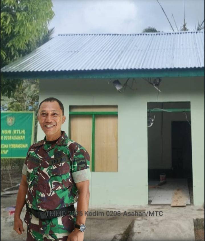 Satgas TMMD Kodim 0208/Asahan Bangun Rumah Warga Tidak Layak Huni Dengan Lantai Keramik