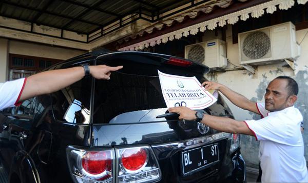 Rumah dan Mobil Mantan Bupati Simeulu di Sita Kejati Aceh