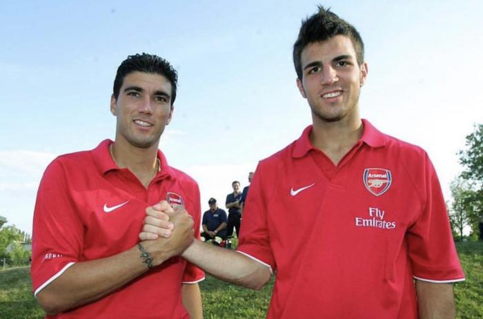 Haru, Kepada Jose Antonio Reyes, Fabregas Berikan Pesan