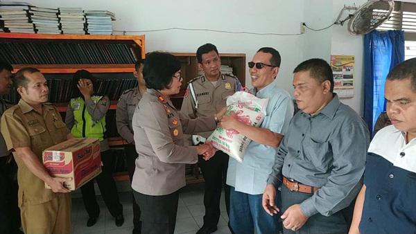 Sambut HUT ke 73 Bhayangkara, Polsek Medan Baru Anjangsana ke Panti Sosial Pertuni