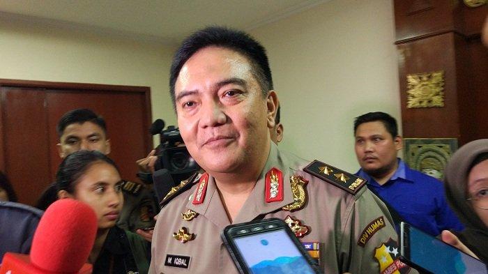 Segmen Kedua, Pengunjukrasa  Serang Polisi Pakai Benda-Benda Mematikan