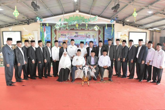 Bupati Soekirman Hadiri Halal Bi Halal  dan Tampung Tawar Haji