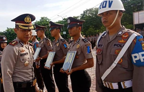 Tiga Anggota Polri di Berhentikan, Kembali Menjadi Masyarakat sipil