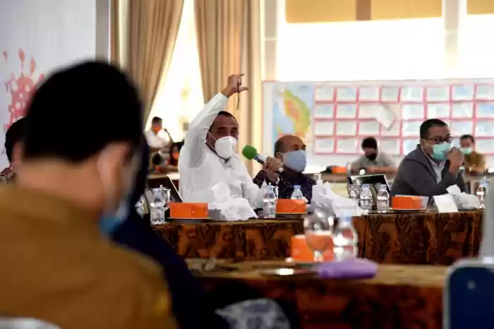  Edy Rahmayadi Serap Aspirasi Pakar  untuk Terapkan New Normal