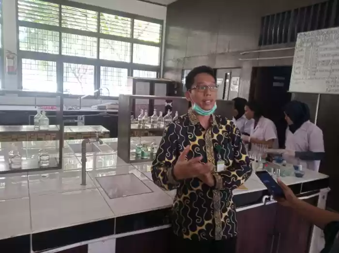 Hadapi Covid-19, TPL dan USU MoU Jadikan Hand Sanitizer Dari Ekstrak Daun Eukaliptus
