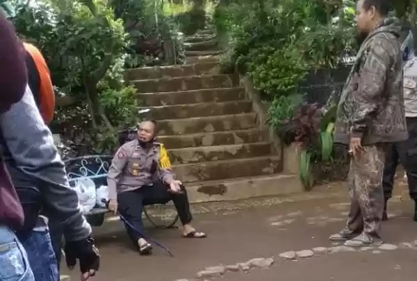 Demi Nyawa Komandan, Ajudan Polri Luka Robek Senjata Tajam