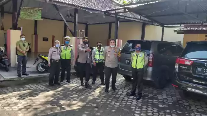 Kapolrestabes Medan Kombes Pol Riko Sunarko Sidak Ke Polsek Medan Helvetia