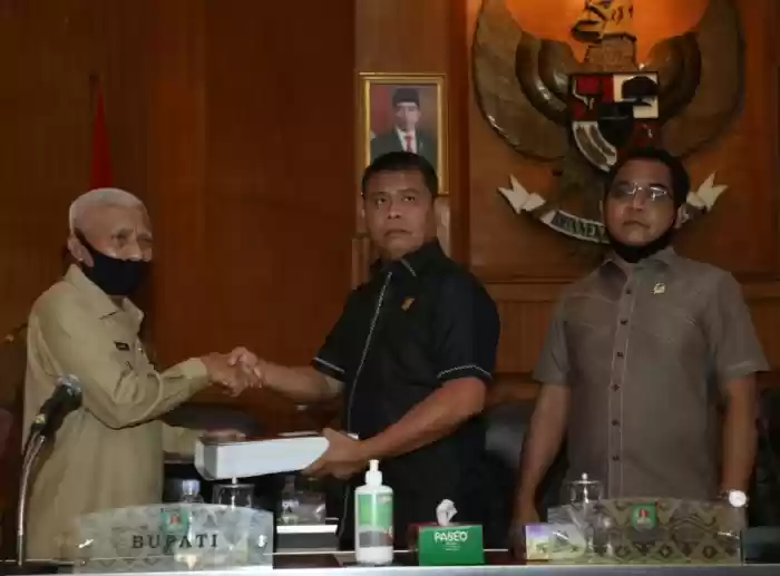 Ranperda Pertanggung Jawaban Pelaksanaan APBD TA.2019 Disampaikan Bupati Asahan