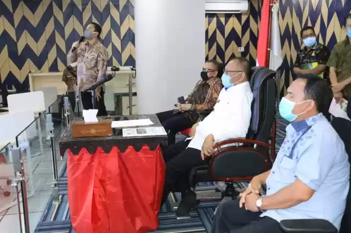 Akhyar Uji Coba Pendaftaran Siswa Baru SMP Negeri Melalui Situs Online