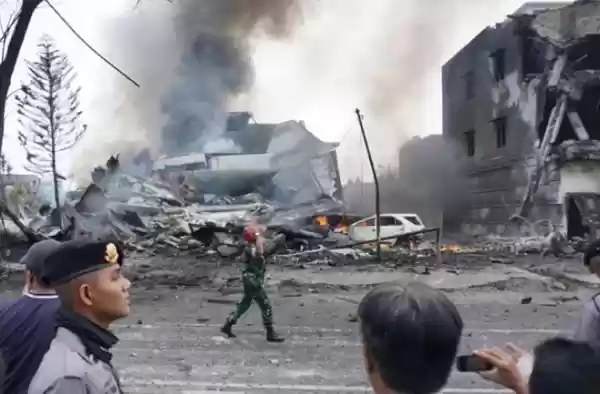 Mengingat Terjadi 30 Juni, dari Tahun ke tahun diantaranya Jatuhnya Pesawat Hercules di Medan
