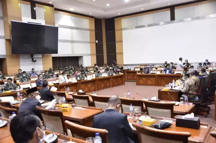 Panglima TNI Rapat Kerja Dengan Komisi I DPR RI