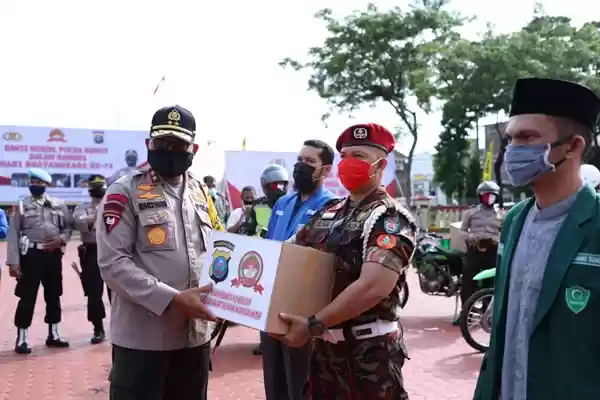 Jelang HUT ke 74 Bhayangkara, Kapolda Lepaskan Penyaluran 1.200 Paket Bantuan