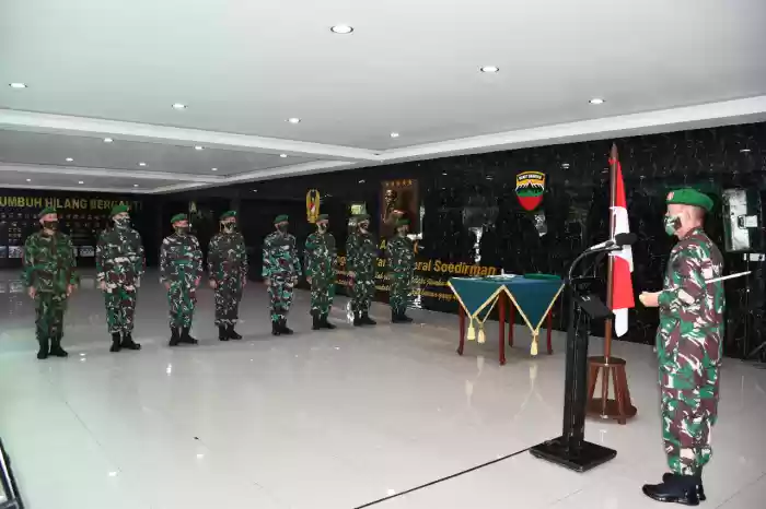 Pangdam I/BB Pimpin Tradisi Korp penerimaan dan penyerahan Jabatan Pamen Ahli dan Asrendam I/BB 