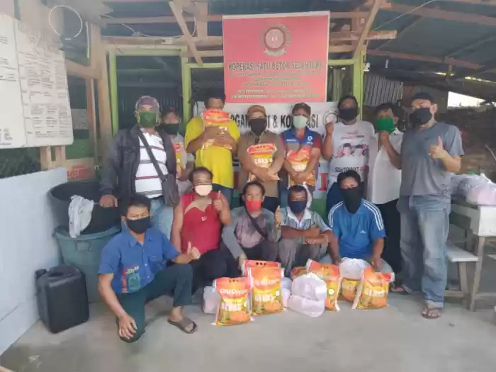 Ratusan Abang Betor di Medan Peroleh Bantuan Sembako dari Kabaharkam Polri
