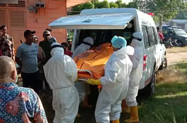 Pekerja Bangunan Tewas Diatas Tempat Tidur Pengelaurkan Darah