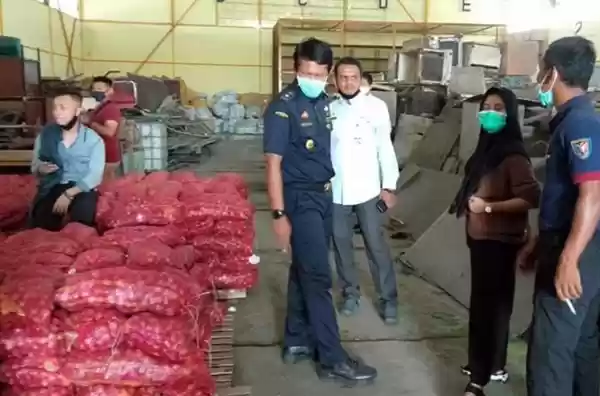 Kanwil Bea Cukai Aceh Hibahkan 15 Ton Bawang Merah