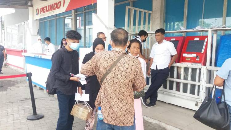 Liburan Gunakan KM Kelud, Kabarnya Tiket Loket Habis Sama Calo Ada...?