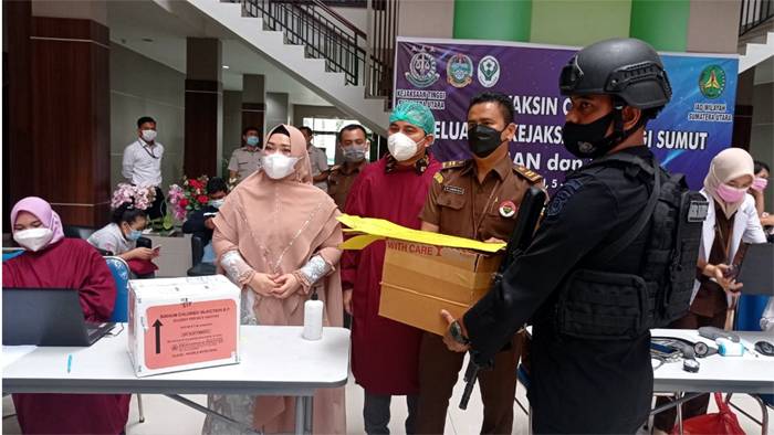 Vaksinasi Tahap II Untuk Keluarga, IBN Wiswantanu Ingatkan Masyarakat Tetap Patuhi Prokes