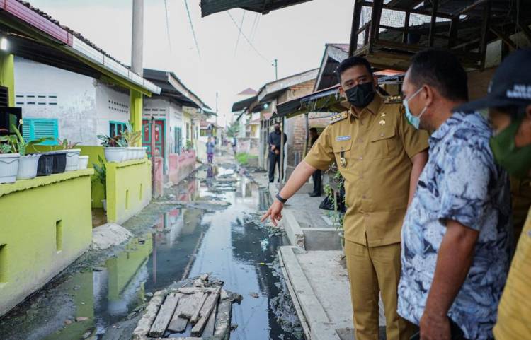 Strategi Penanganan Banjir Bobby Nasution: Upgrading Dimensi Drainase Hingga Pompa & Kolam Resapan