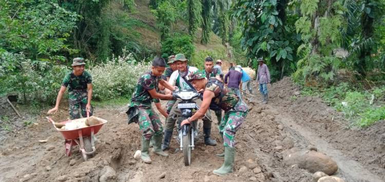 Keceriaan Selalu Menyelingi Tugas Berat Satgas TMMD Kodim 0204/DS