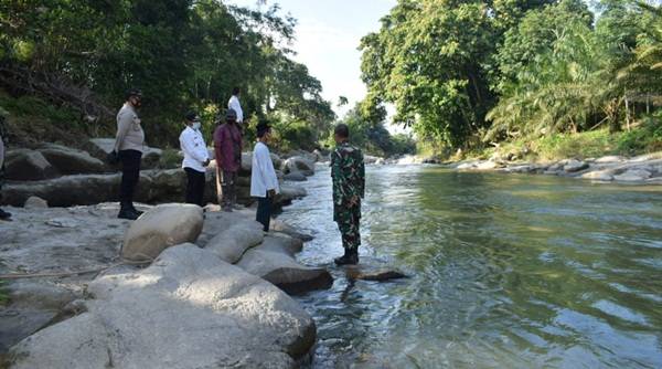 TMMD Kodim 0204/DS Lancarkan Akses Menuju Wisata Arung Jeram Sei Buaya