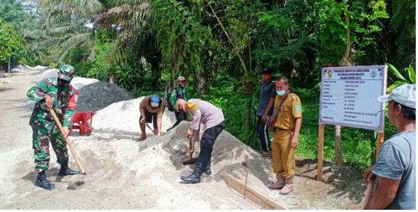 Perkerasan Rabat Beton 460 Meter Di Nagori Gunung Bayu Dikerjakan