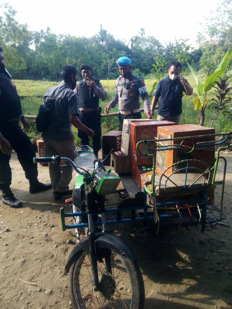 Kampung Narkoba Sei Mencirim Digerebek Satreskoba Polrestabes Medan