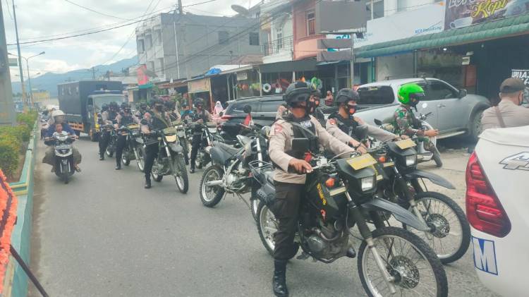 Ciptakan Sitkamtibmas Kondusif, TNI POLRI lakukan Patroli Skala Besar di Kabupaten Madina*