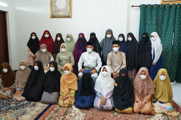 Gubernur Sumut Bersembang ke Rumah Quran Milik UAS