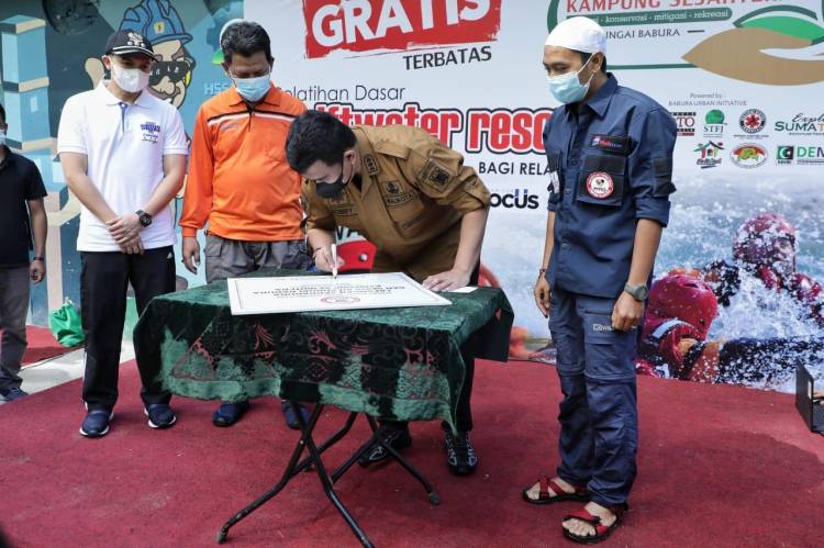 Bobby Nasution Ingin Jadikan Sungai Halaman Depan Sehingga Lahir Potensi Wisata Bernilai Heritage