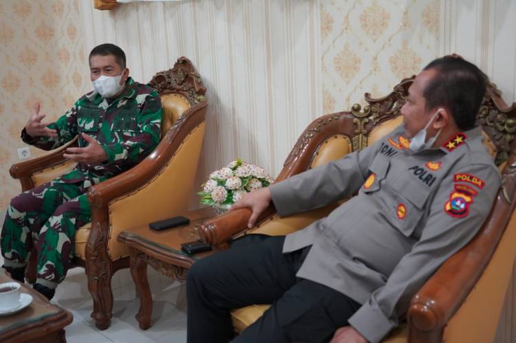 Silaturrahmi dan Sinergitas Danrem 032 dengan  Kapolda Sumbar