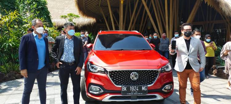 MG Mobil Smart Berteknologi Canggih