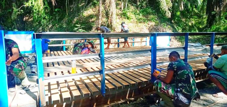 Agar Jembatan Mampu Dilalui Truk Sawit, Ini yang Dilakukan Satgas TMMD Kodim 0204/DS