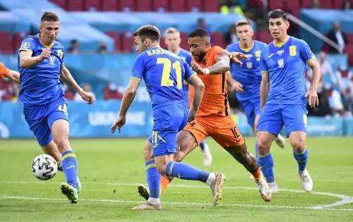 Kerja Keras Belanda Menerobos Gawang  Ukraina, Menang Tipis