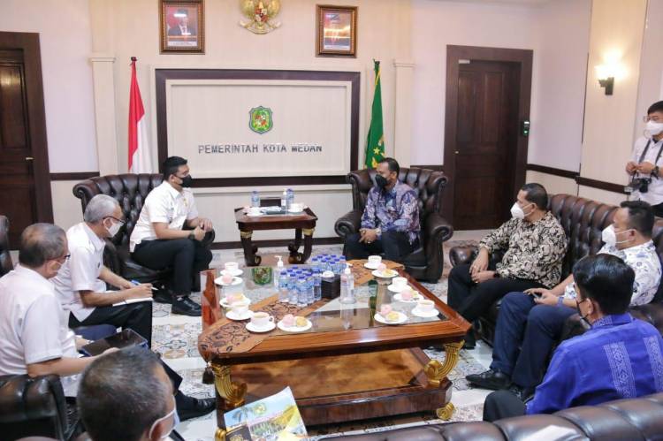 Terima Kunjungan Bupati Aceh Timur, Wali Kota Medan Berbagi Informasi Tentang Pengembangan Wisata Kuliner