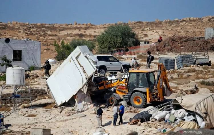 Terobos Masuk Desa, Israel Hancurkan 8 Bangunan di Palestina