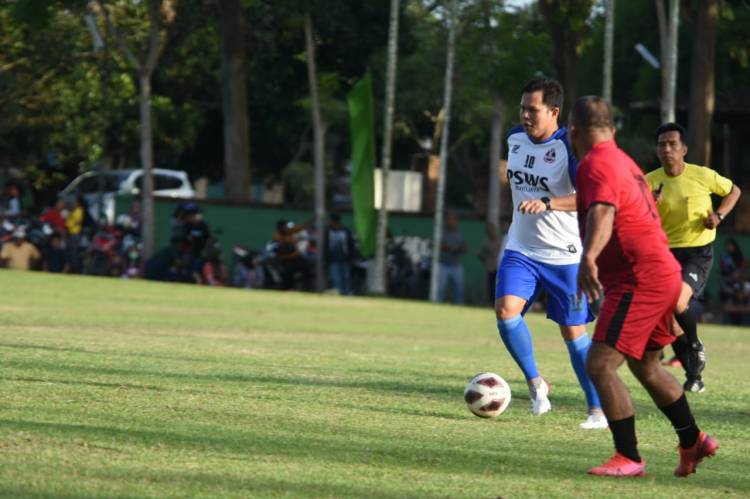 Wabup Sergai H.Adlin Tambunan Buka Turnamen Sepak Bola U.23 Piala Bupati Cup