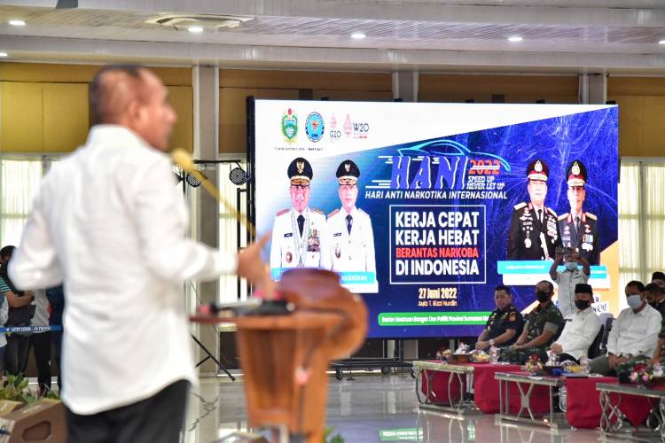 Gubernur Edy Rahmayadi Serahkan Dana Hibah Rp2 Miliar ke BNN