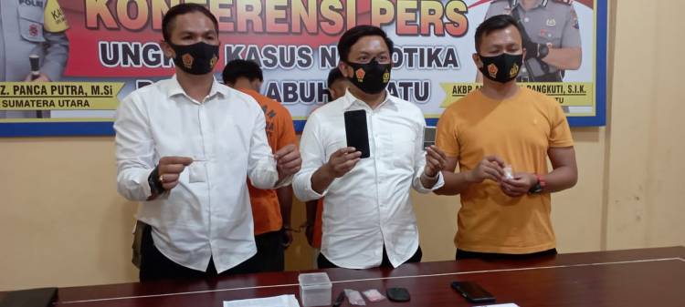 Dua Warga Kampung Dalam Ditangkap Sat Narkoba Polres Labuhanbatu