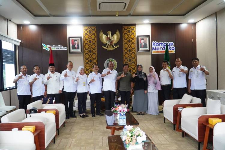 Komitmen Dalam Meningkatkan Pembangunan Negeri Bertuah, Pemkab Langkat dan USU Teken MoU