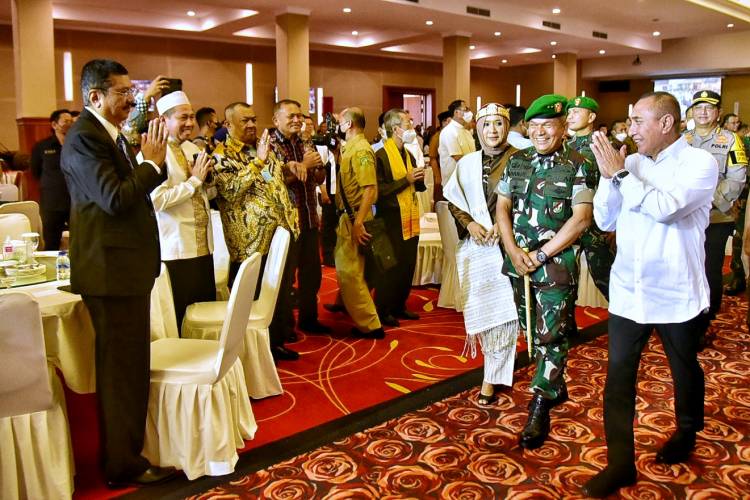 Hadiri HUT Kodam I/BB  Edy Rahmayadil Tegaskan Tugas TNI Jaga Kedaulatan Negara